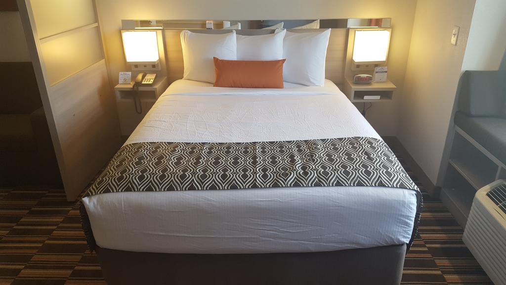 Microtel Inn & Suites By Wyndham Perry Экстерьер фото